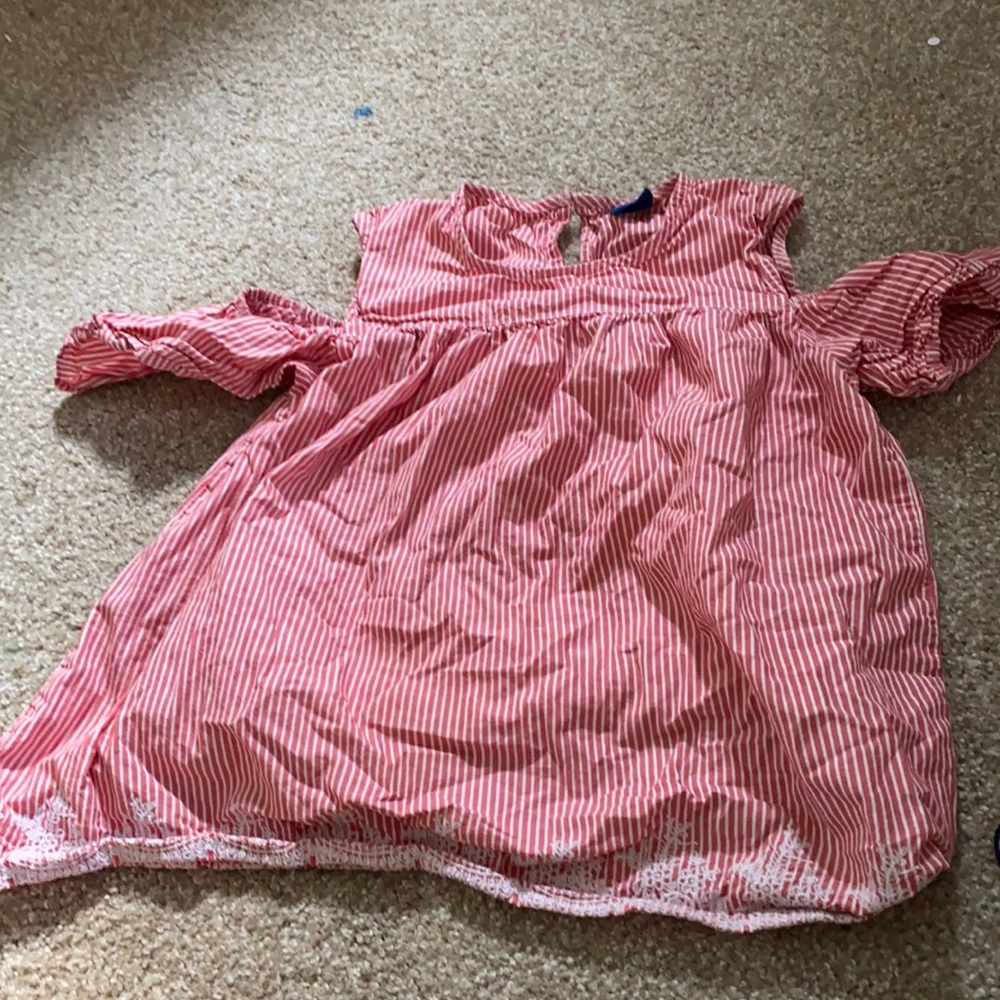 Cold shoulder pink and white top